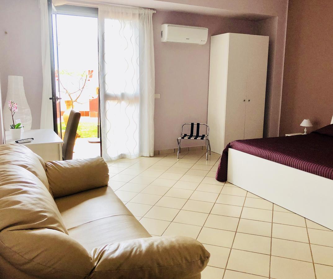 Villa Valentino Giardini Naxos Dış mekan fotoğraf
